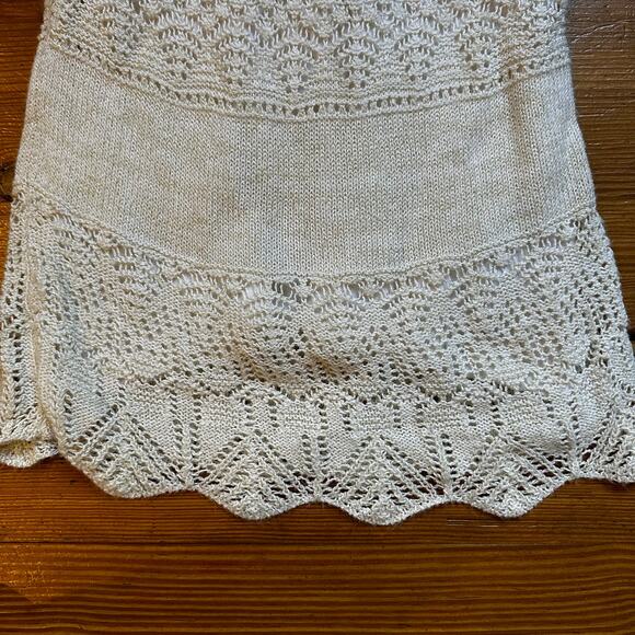 Cat & Jack cream silver knit scalloped long sleeve sweater dress SIZE 7-8 - Picture 2 of 4